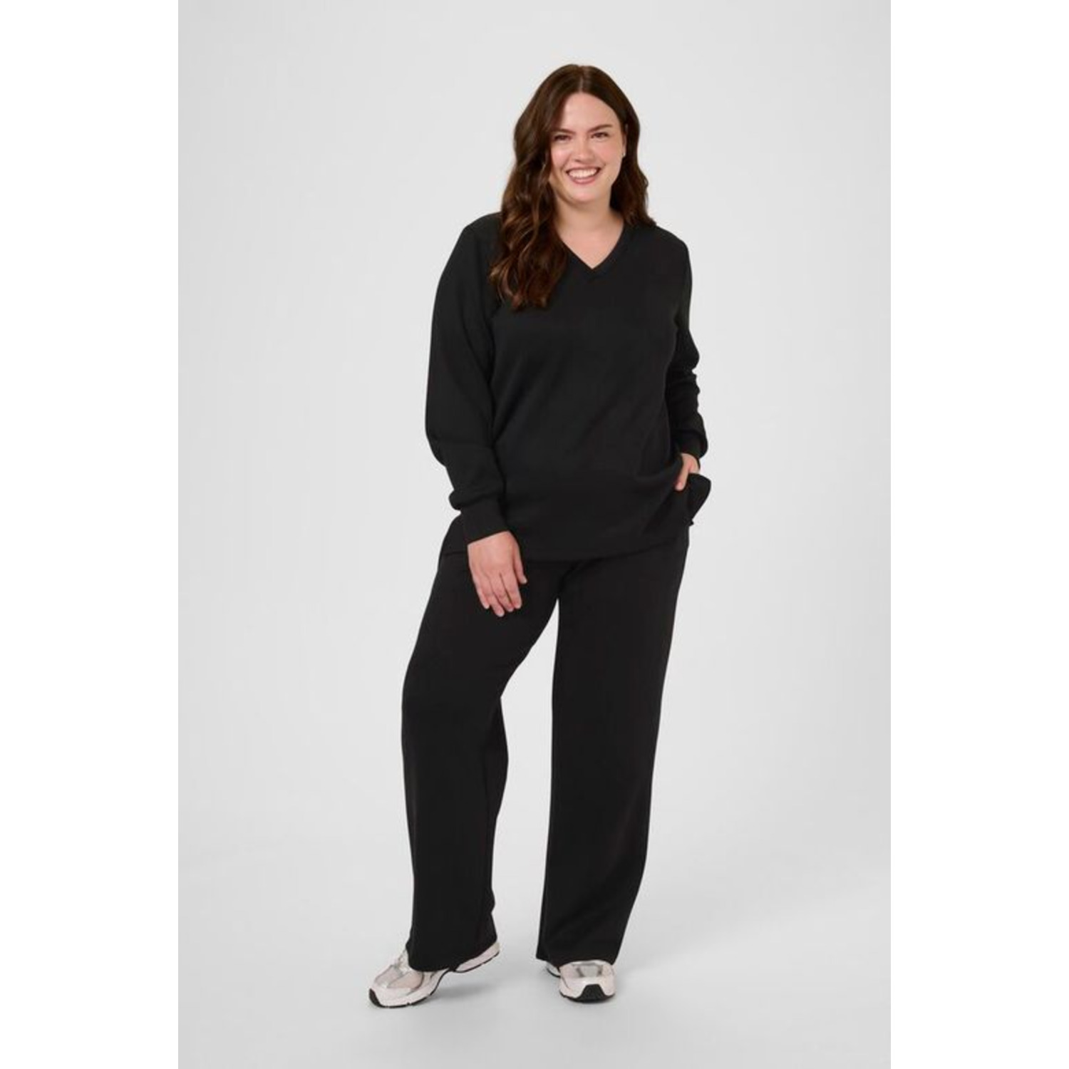 KCannita Sweat Pants - Black Deep, S=42/44