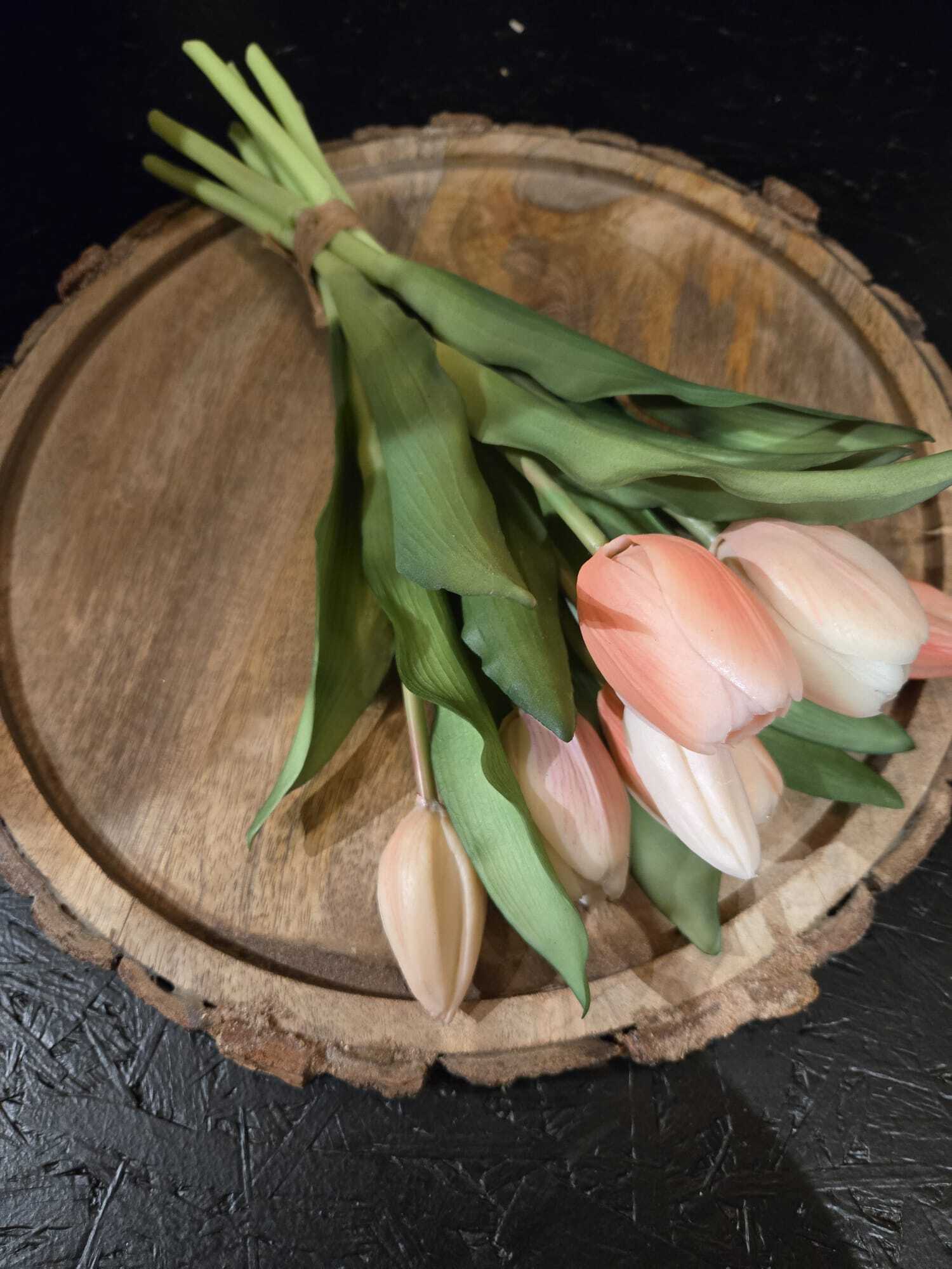 121908 36 tulp mix bundle julia coral peach 31 cm