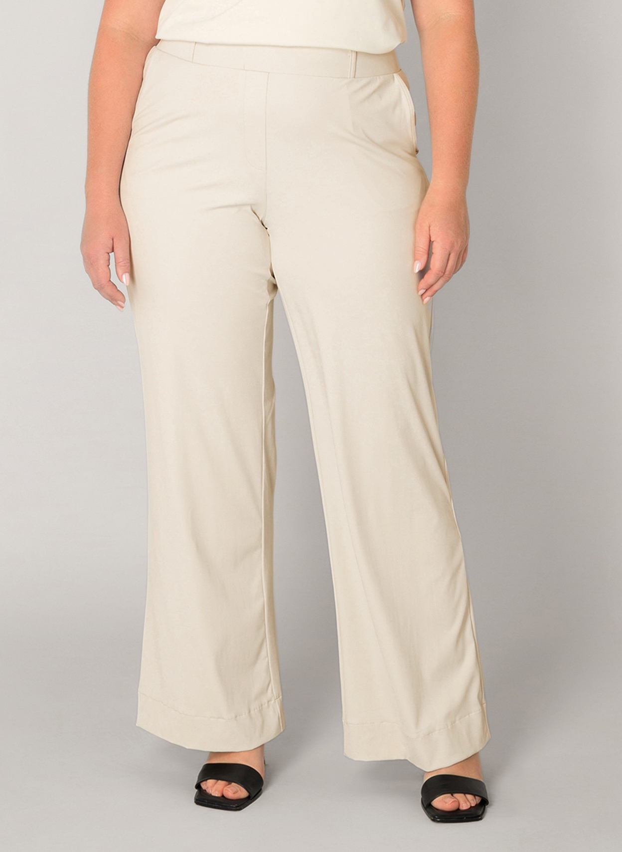 Base Level Curvy broek Lori Lengte 30 - Sand, W1(48)