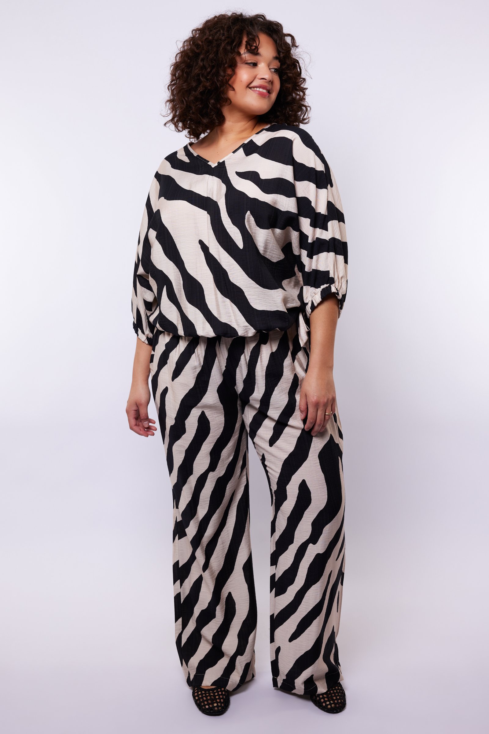 Exxcellent Frankie pants z6 - Sand/Black, 44