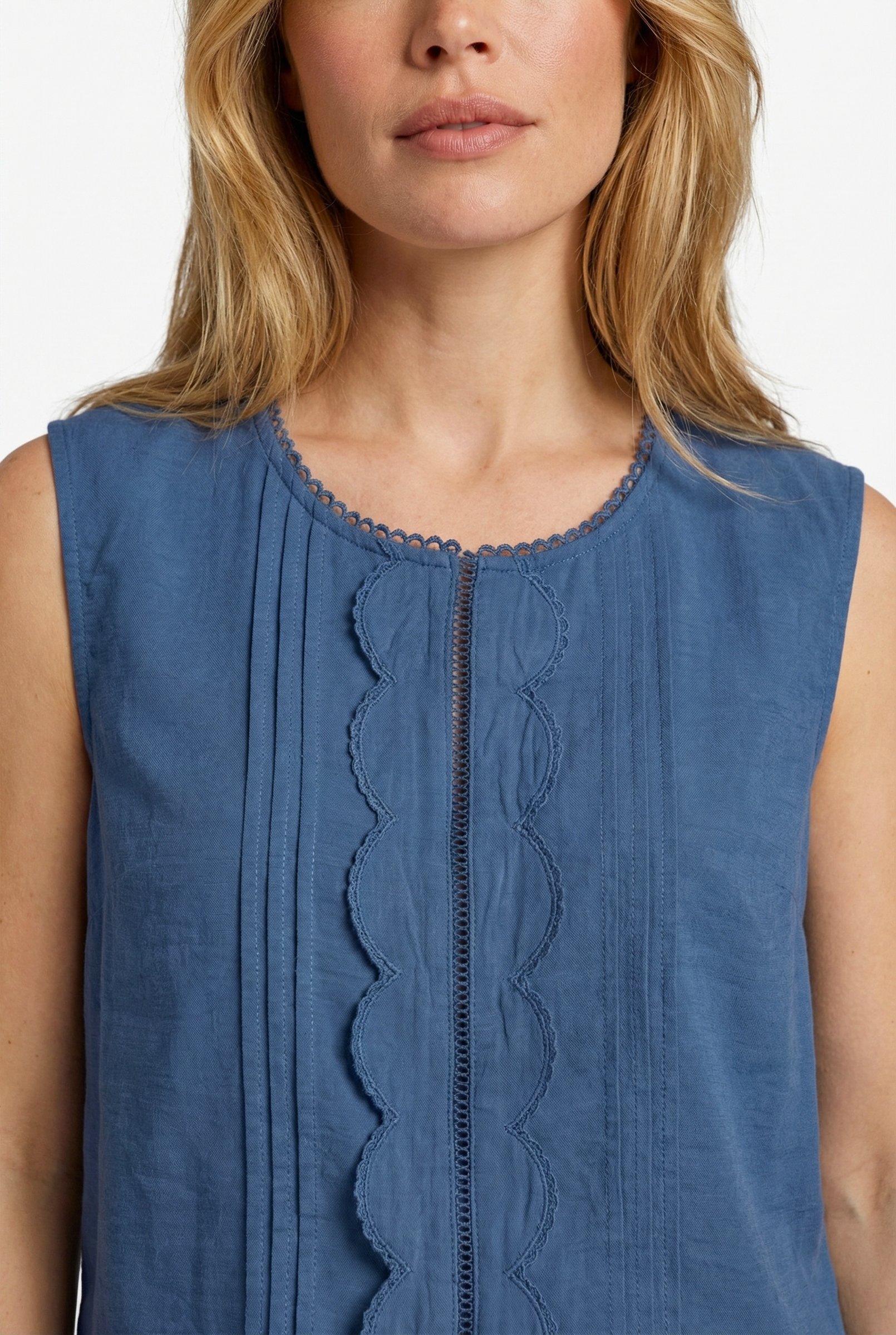C&S Liridona Gilet hz6 - Cornflower blue, XS