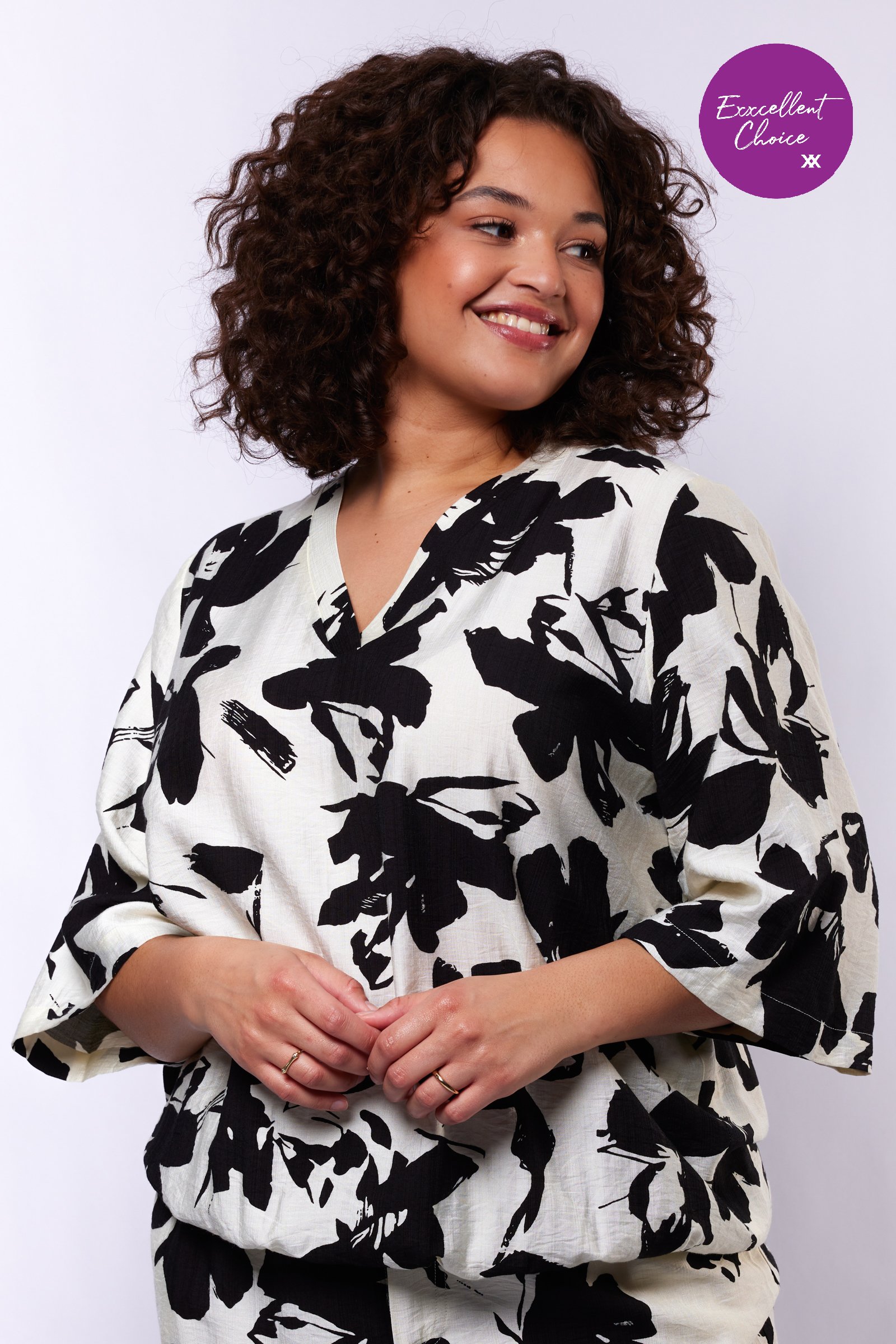 Exxcellent Aurelia top hz6 - Offwhite/Black, 52