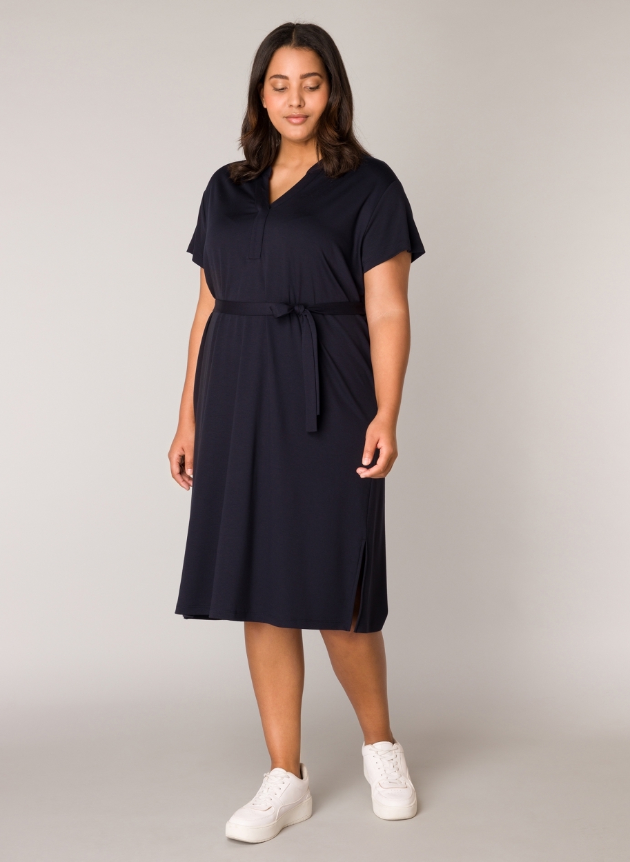 Base level curvy jurk Yenna Black