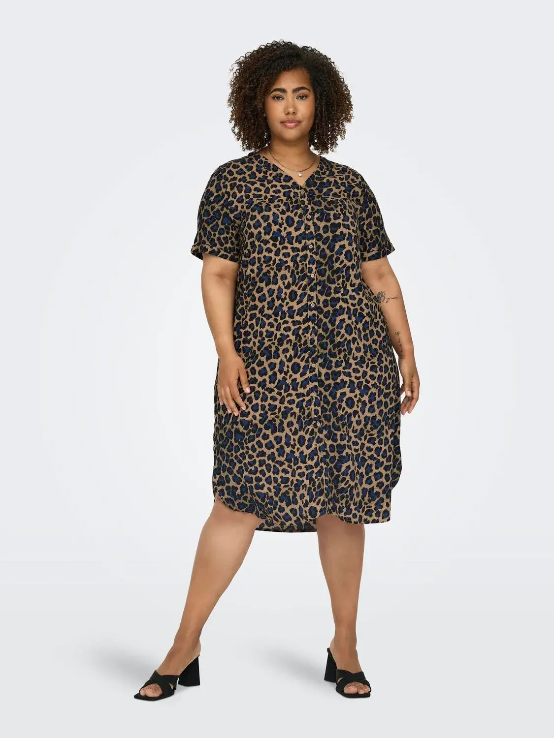 only ck CARBABOOST LIFE S/S SHIRT DRESS AOP v5